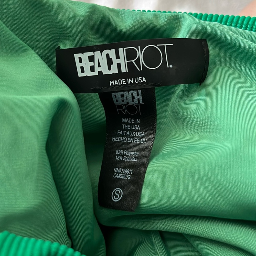 NEW Beach Riot Green Celine Cut Out One Piece Swimsuit Size Small - Picture 8 of 9
